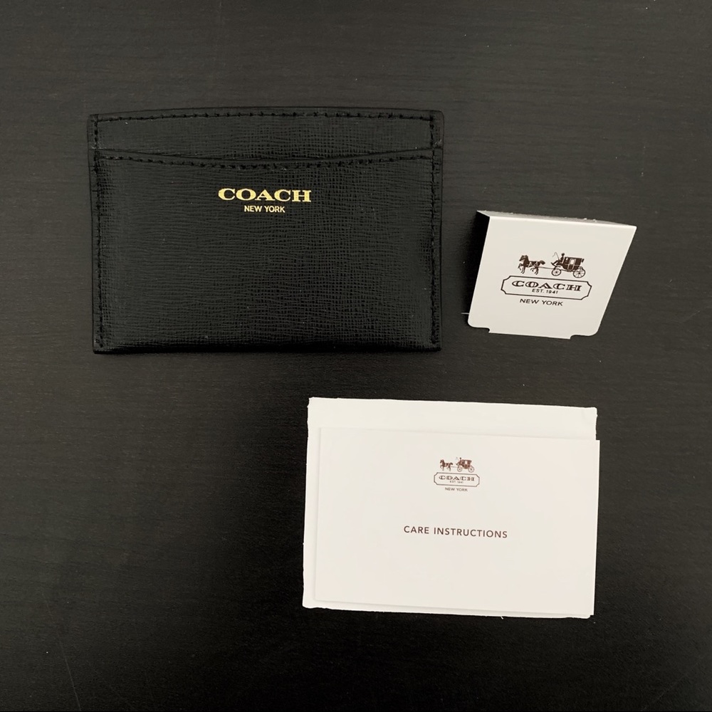 BNWT Coach Card Holder